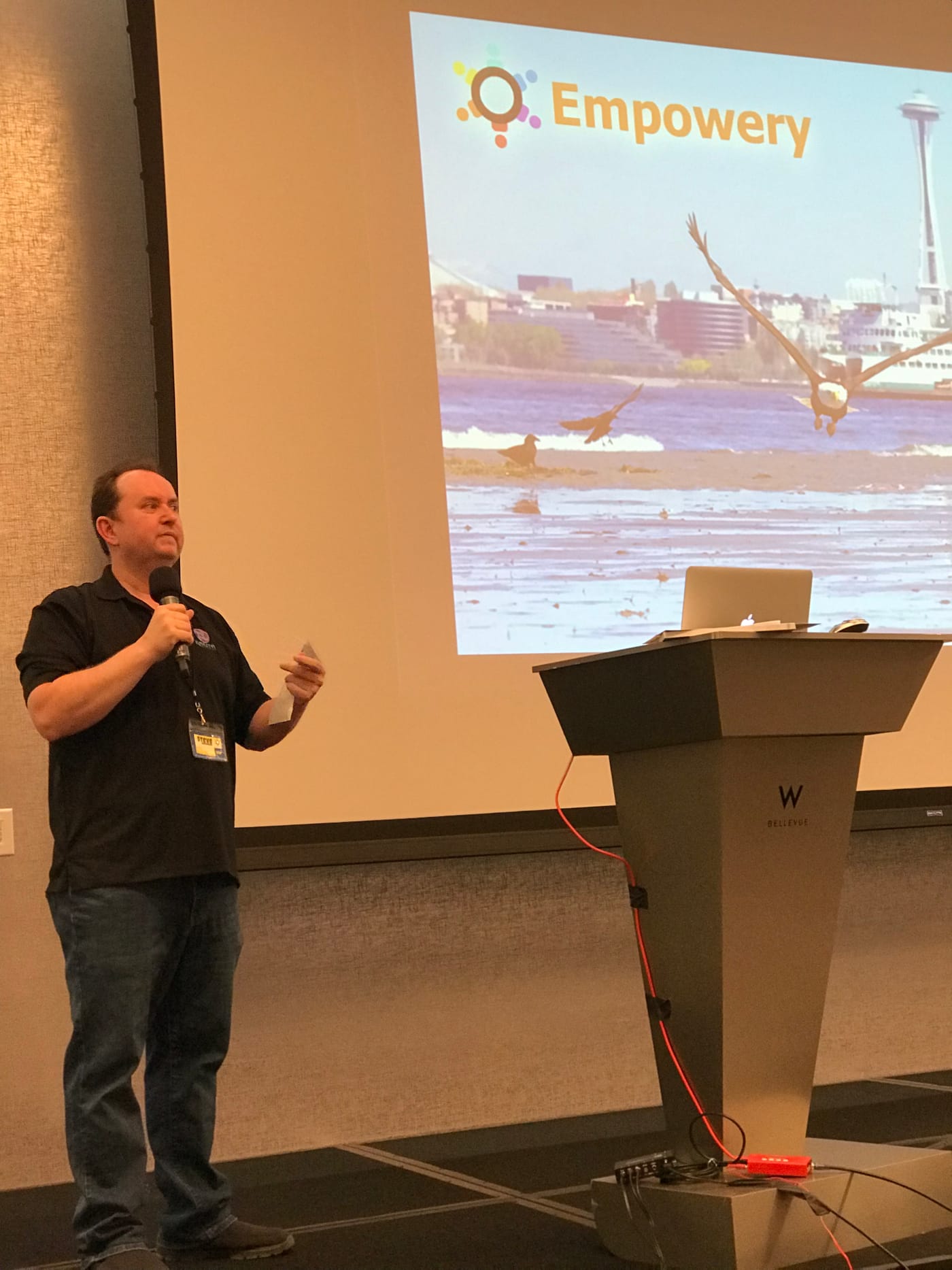Empowery Seattle Summit members together