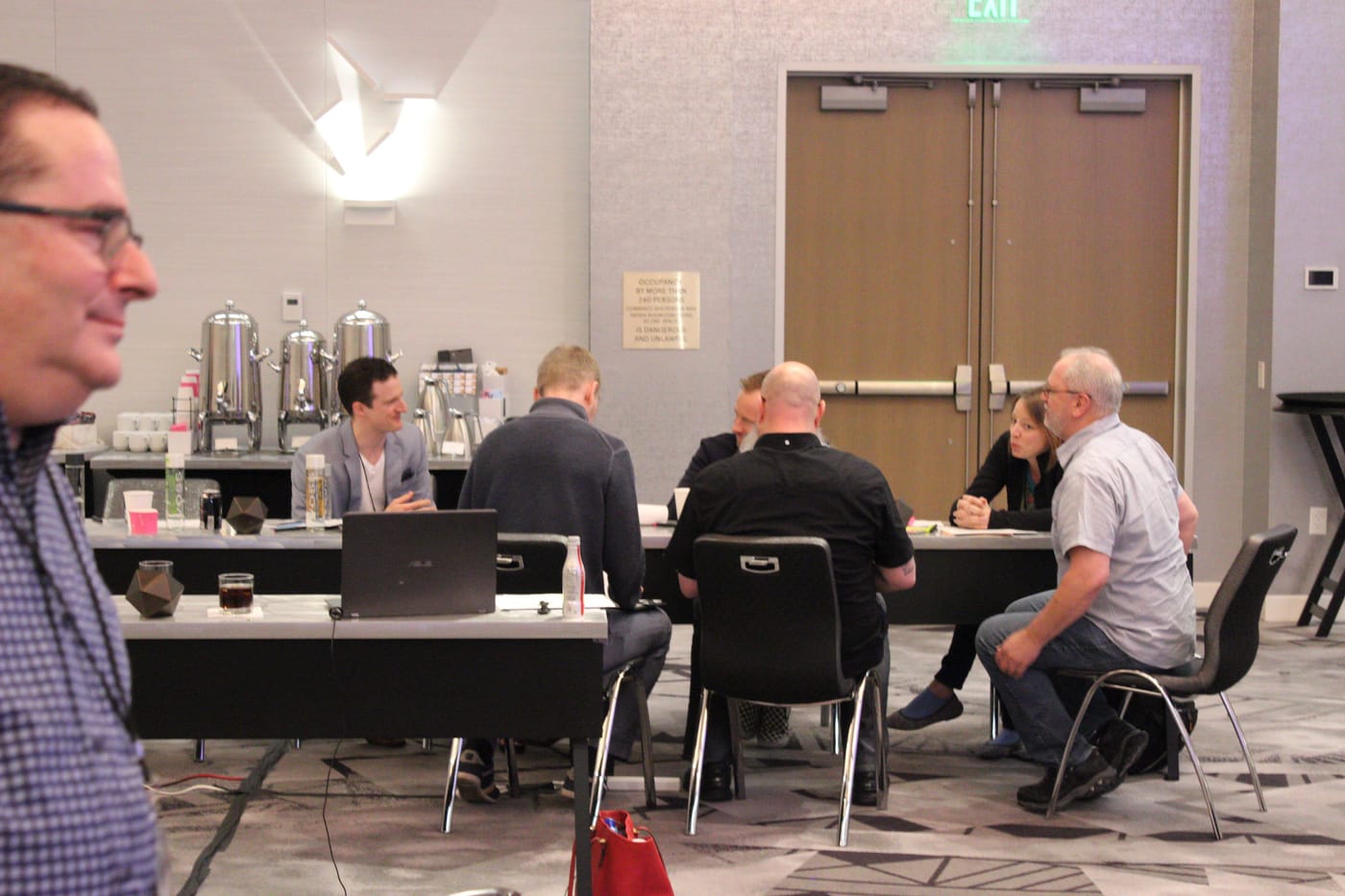 Members networking at Empowery Seattle Summit